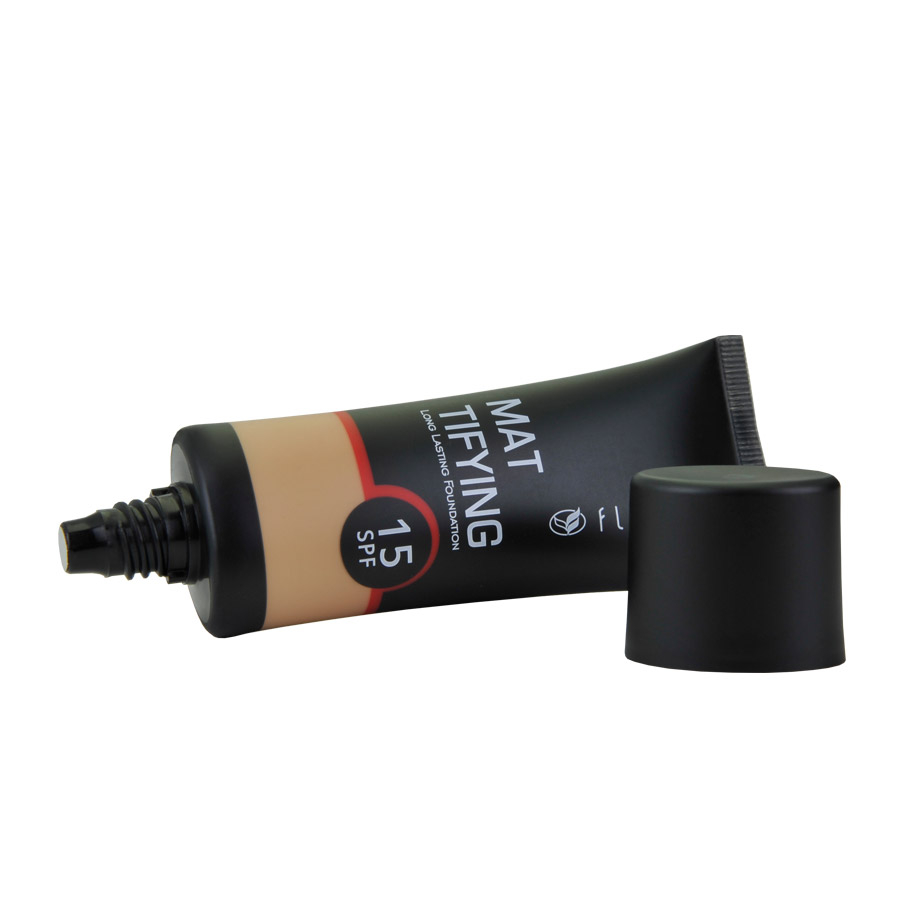 Mattifying Lasting Foundation